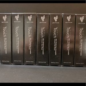 Younqiue Touch Skin Perfecting Concealer